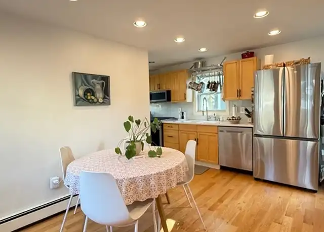 Property at 34 Everett Ave #2, Somerville, MA, 02145, 2 beds, 1 bath, [object Object]