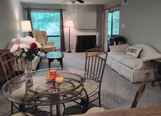 Property at 10136 Iron Mill Rd, North Chesterfield, VA, 23235, 2 beds, 1.5 baths, [object Object]
