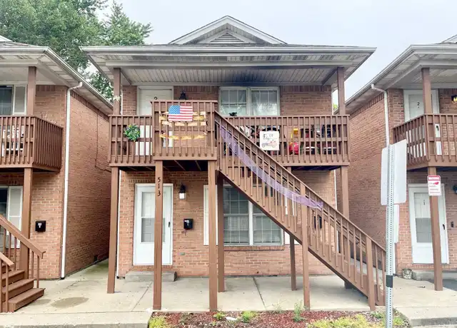 Property at 513 E 4th St Unit 2, New Albany, IN, 47150, 3 beds, 1 bath, [object Object]