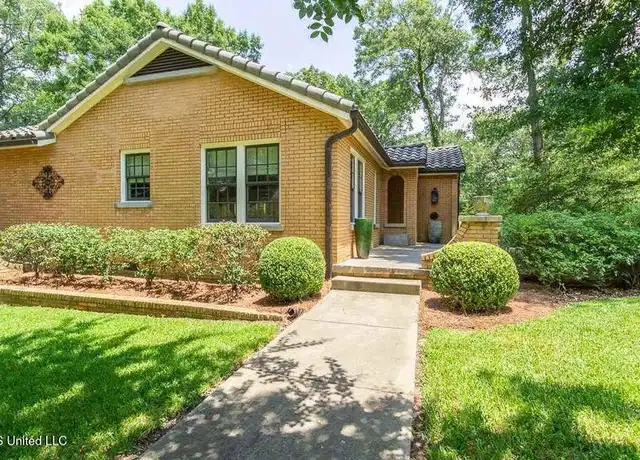 Property at 1426 Saint Mary St, Jackson, MS, 39202, 3 beds, 2 baths, [object Object]