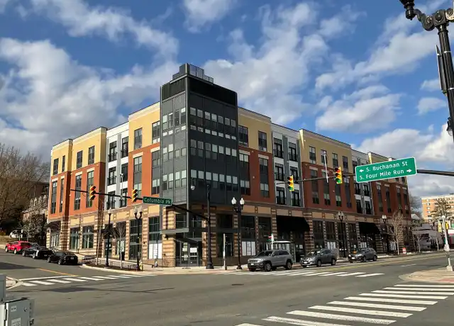 Property at 989 S Buchanan St #201, Arlington, VA, 22204, 1 bed, 1 bath, [object Object]