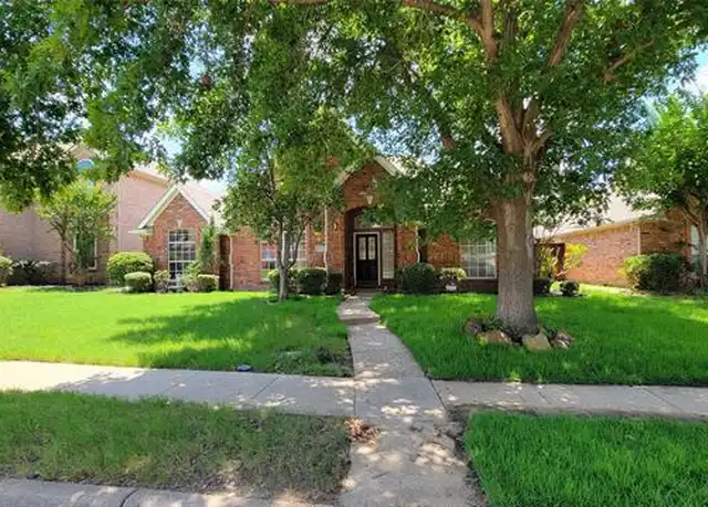 Property at 9726 Windy Hollow Dr, Irving, TX, 75063, 4 beds, 2 baths, [object Object]
