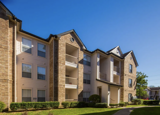 Apartments Near 77498
