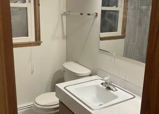 Property at 332 Minnesota 7 Unit 332 2, Hutchinson, MN, 55350, 2 beds, 1 bath, [object Object]