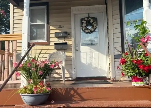 Property at 5 Sylvan Pl, Montclair, NJ, 07042, 2 beds, 1 bath, [object Object]
