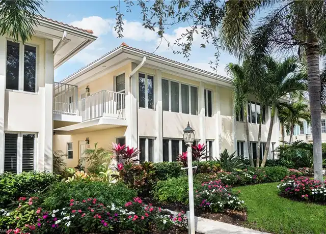 Property at 284 4th St S #103, Naples, FL, 34102, 2 beds, 2 baths, [object Object]