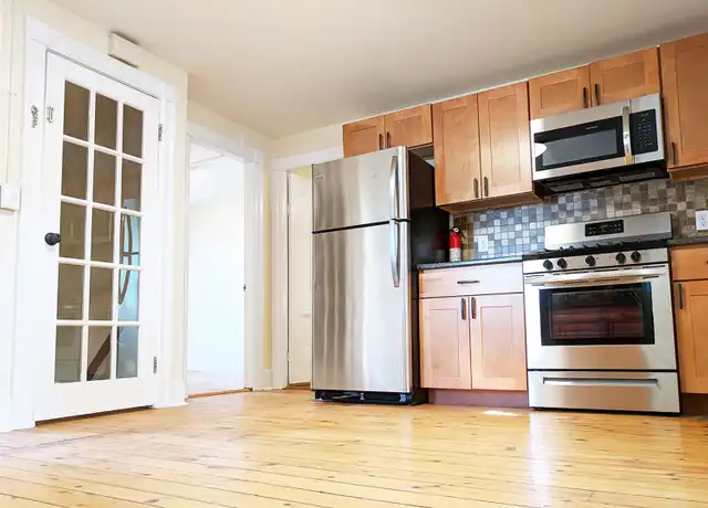 Property at 18 Rose St #2, Burlington, VT, 05401, 2 beds, 1 bath, [object Object]