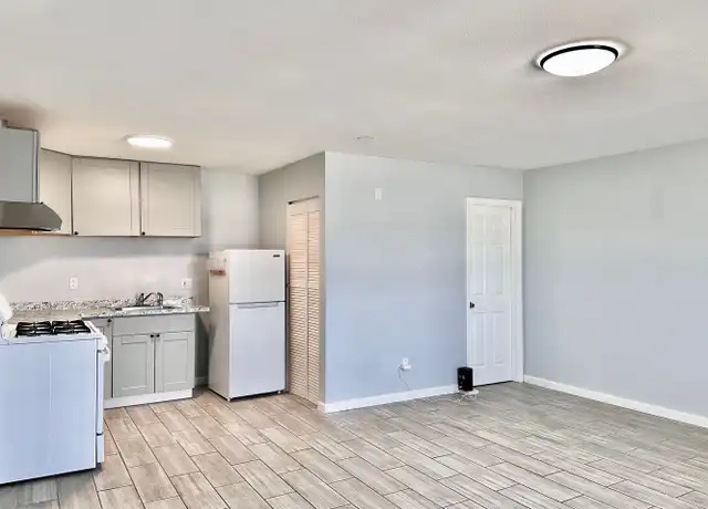 Property at 27390 Alessandro Blvd, Moreno Valley, CA, 92555, 1 bed, 1 bath, [object Object]
