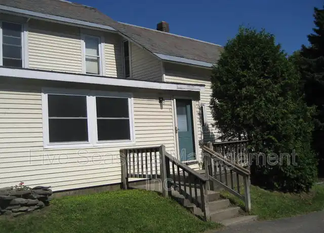 Property at 80 Chase St Unit B, Burlington, VT, 05401, 3 beds, 1 bath, [object Object]