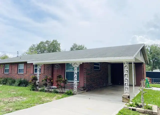 Property at 808 Carol Ct, Tavares, FL, 32778, 3 beds, 2 baths, [object Object]