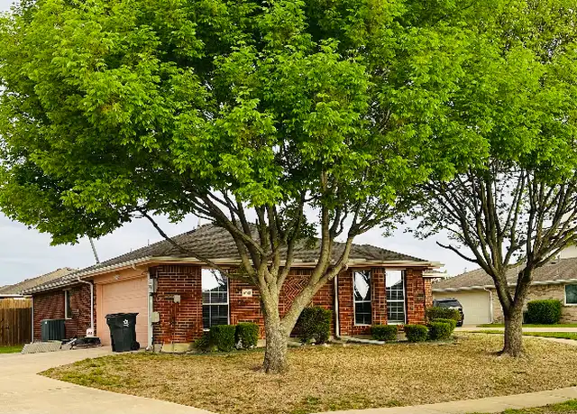 Property at 1013 Chesterfield Dr, Plano, TX, 75094, 3 beds, 2 baths, [object Object]