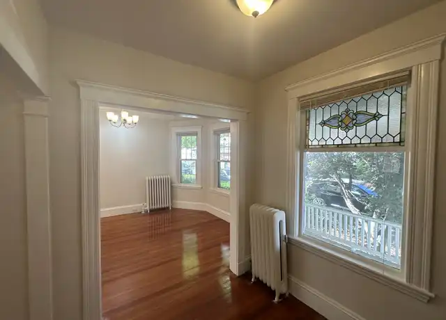 Property at 117 Beech St Unit 1, Belmont, MA, 02478, 2 beds, 1 bath, [object Object]