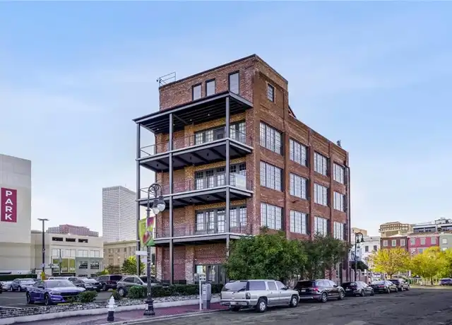 Property at 208 Bienville St, New Orleans, LA, 70130, 3 beds, 4.5 baths, [object Object]