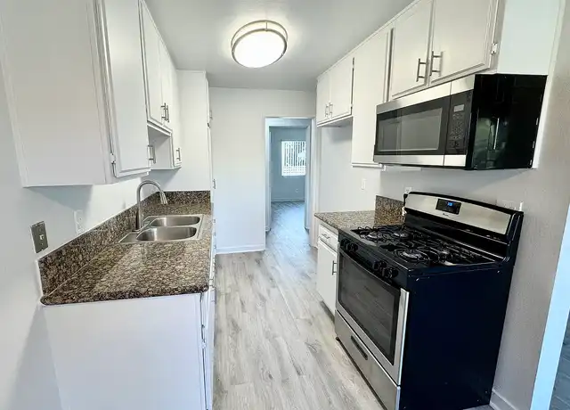 Property at Charleston Square Gardens - 1660 W Palm Ln, Anaheim, CA, 92802, 2 beds, 1 bath, [object Object]