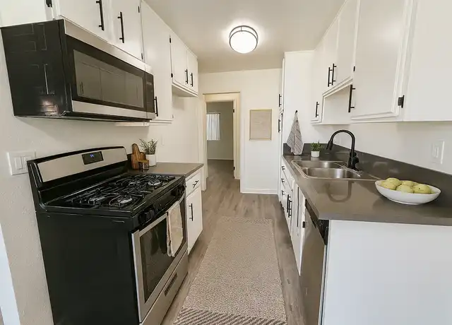 Property at Charleston Square Gardens - 1660 W Palm Ln, Anaheim, CA, 92802, 1 bed, 1 bath, [object Object]