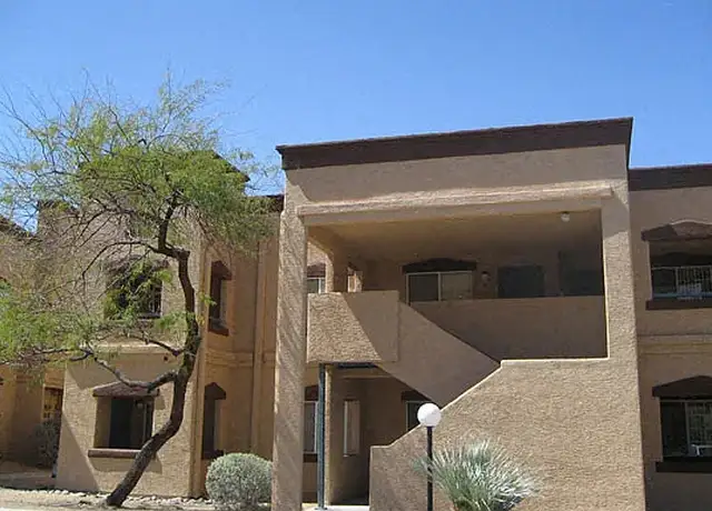 Photo of 9901 N Oracle Rd, Tucson, AZ 85704