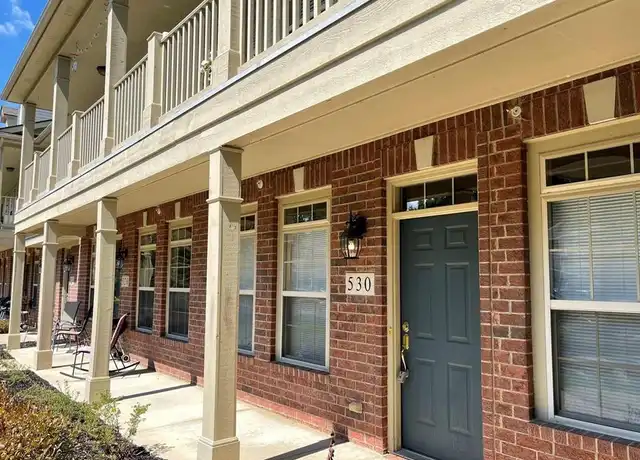 Property at 530 Red Oak Ct, Walled Lake, MI, 48390, 2 beds, 2 baths, [object Object]