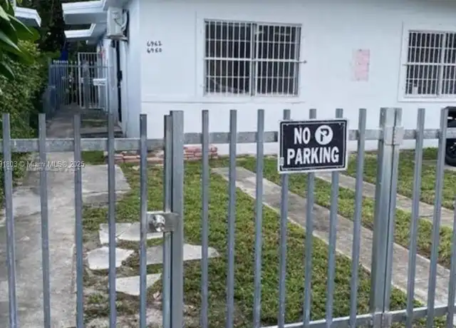 Property at 6960 NW 6th Ct Unit 6962, Miami, FL, 33150, 1 bed, 1 bath, [object Object]
