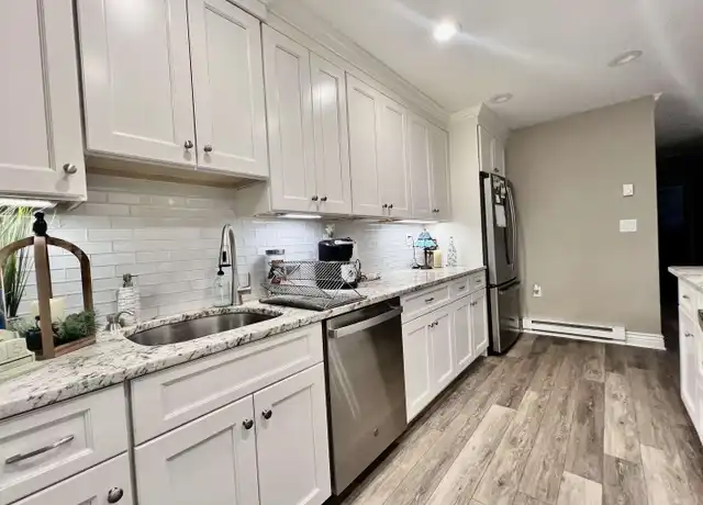 Property at 11 Pine Cluster Cir, Manalapan Township, NJ, 07726, 2 beds, 1.5 baths, [object Object]