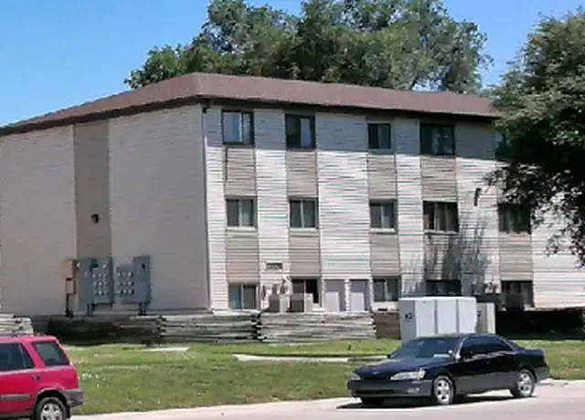 Property at 2212 R St Unit 27, Lincoln, NE, 68503, 2 beds, 1 bath, [object Object]