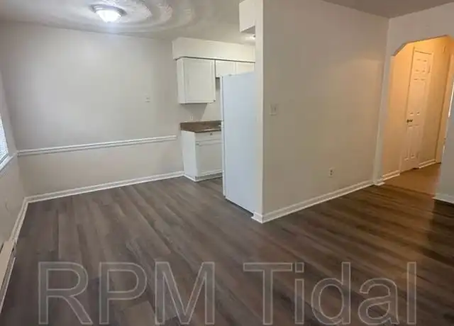 Property at 6255 Alexander St Unit 5, Norfolk, VA, 23513, 2 beds, 1 bath, [object Object]