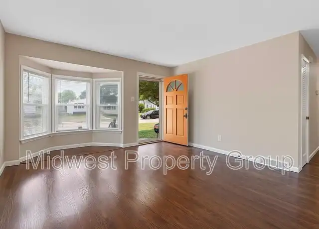 Property at 10515 Prestwick Dr, Saint Louis, MO, 63137, 3 beds, 1 bath, [object Object]