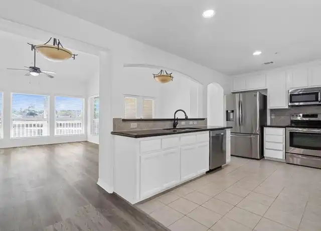 Property at 30 April Point Dr S Unit 30, Montgomery, TX, 77356, 3 beds, 2 baths, [object Object]