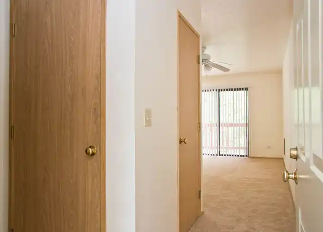 Property at 7927 SW 31st Ave Unit 109, Portland, OR, 97219, 1 bed, 1 bath, [object Object]