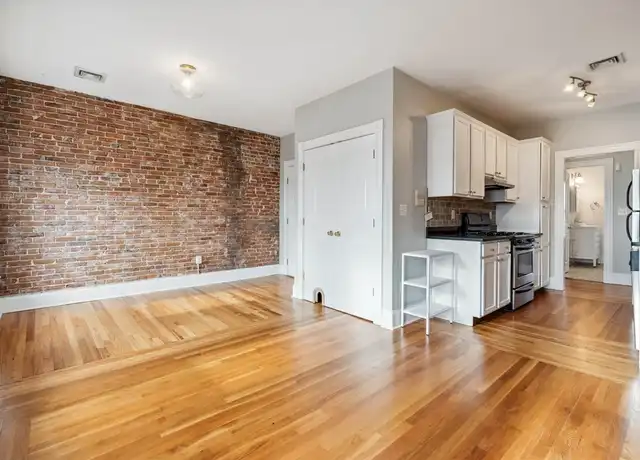 Property at 19 Medford St #3, Chelsea, MA, 02150, 1 bed, 1 bath, [object Object]