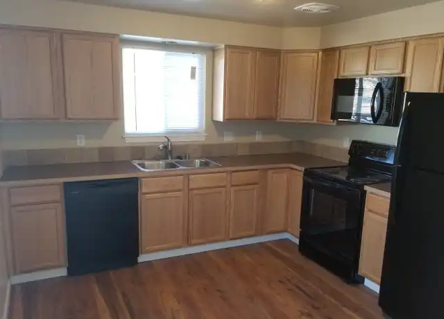 Property at 519 E Lacrosse Ave, Spokane, WA, 99207, 4 beds, 2.5 baths, [object Object]
