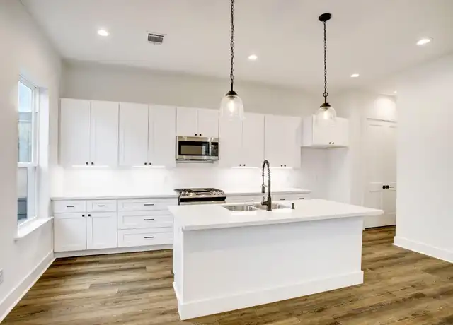 Property at 1220 McNeil St, Houston, TX, 77009, 3 beds, 2.5 baths, [object Object]