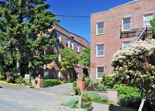 Property at West Coast Arms Apartments - 712 3rd Ave W, Seattle, WA, 98119, 1 bed, 1 bath, [object Object]