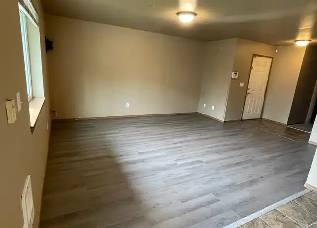 Property at 10833 SE 200th St Unit G1, Kent, WA, 98031, 2 beds, 2 baths, [object Object]