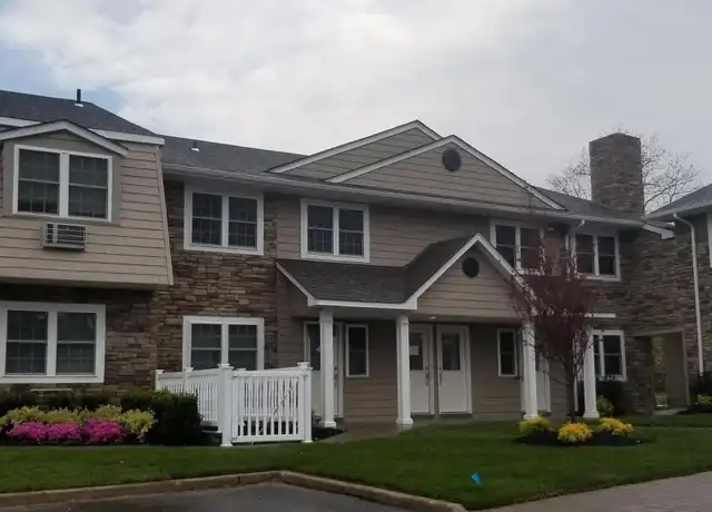 Property at 100 Imperial Way Unit I1-110, Bayport, NY, 11705, 2 beds, 1 bath, [object Object]