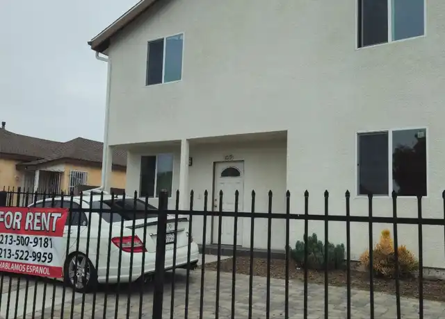 Property at 1019 E 84th Pl Unit 84(1019), Los Angeles, CA, 90001, 5 beds, 3.5 baths, [object Object]