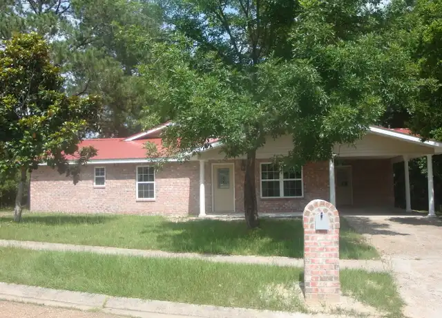 Property at 514 Parkview Ave, Deridder, LA, 70634, 3 beds, 2 baths, [object Object]