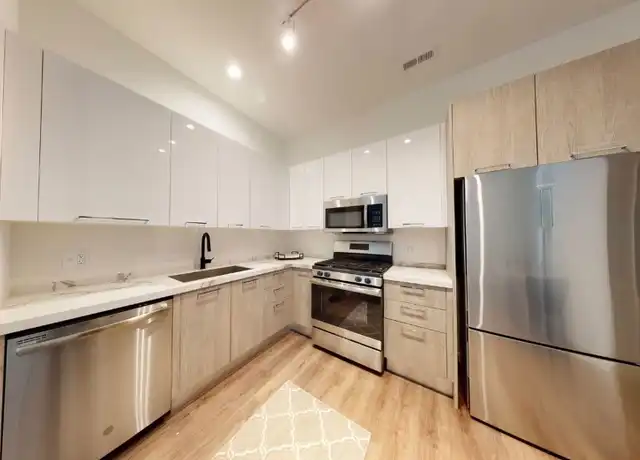 Property at 2553 S Wabash Ave, Chicago, IL, 60616, 3 beds, 2 baths, [object Object]