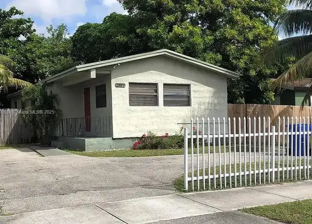 Property at 2941 NW 25th St, Fort Lauderdale, FL, 33311, 4 beds, 2 baths, [object Object]