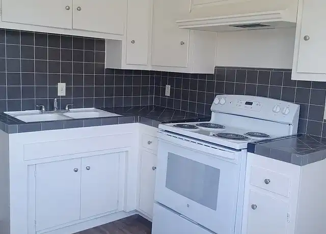 Property at Palms - 15120 Victory Blvd, Van Nuys, CA, 91411, 2 beds, 1 bath, [object Object]