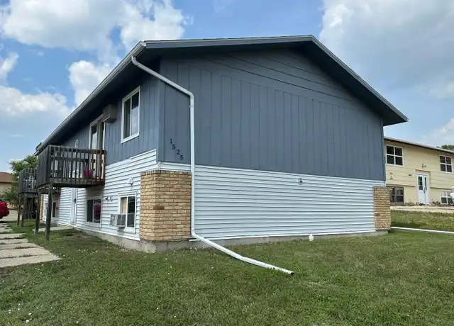 Property at 1525 12th St NW Unit 2, Minot, ND, 58703, 2 beds, 1 bath, [object Object]