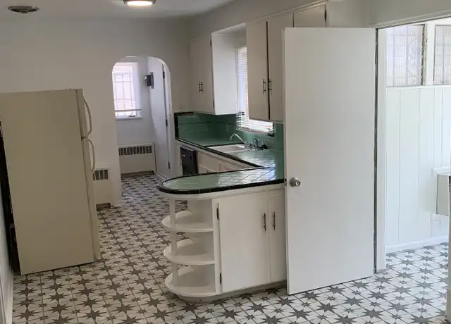 Property at 1020 Silver Ave SW, Albuquerque, NM, 87102, 4 beds, 2.5 baths, [object Object]
