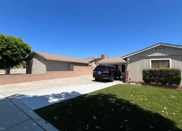 Property at 4297 Farquhar Ave Unit 4297, Los Alamitos, CA, 90720, 2 beds, 1 bath, [object Object]