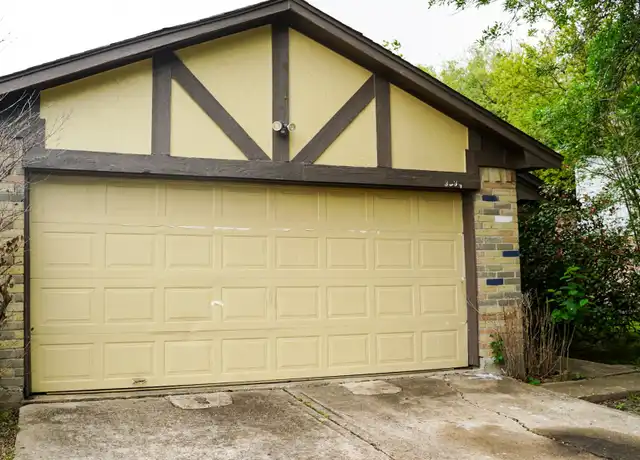 Property at 3330 Overcross Dr, Houston, TX, 77045, 3 beds, 2 baths, [object Object]