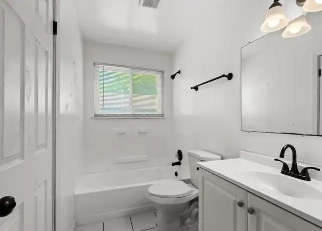Property at 1127 Maple Ave, Saint Louis, MO, 63138, 3 beds, 1.5 baths, [object Object]