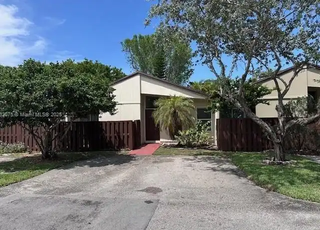Property at 11572 Timbers Way #11572, Boca Raton, FL, 33428, 3 beds, 2 baths, [object Object]