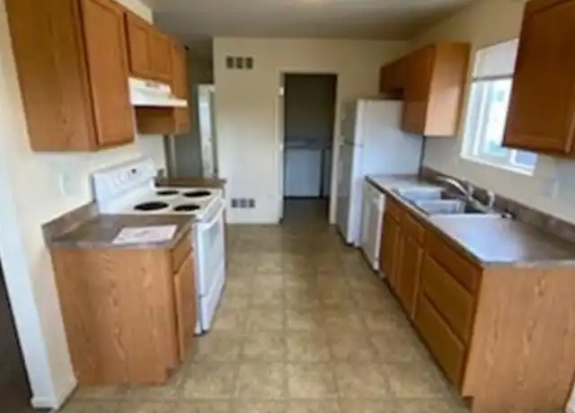 Property at 743 W 2nd St, Cheyenne, WY, 82007, 2 beds, 1.5 baths, [object Object]