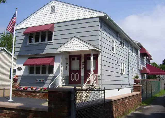 Property at 477 Sedgewick Ave Unit 2nd Floor, Stratford, CT, 06615, 3 beds, 1.5 baths, [object Object]
