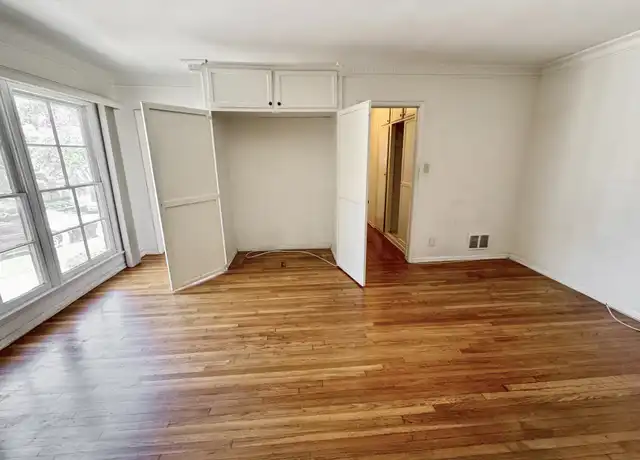 Property at 5127 W 12th St, Los Angeles, CA, 90019, 0 beds, 1 bath, [object Object]