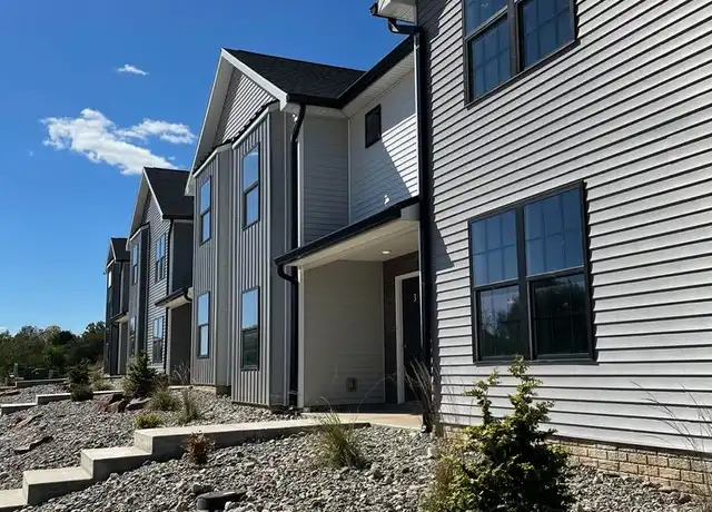 Property at 2 Pointer Ct, York, PA, 17408, 3 beds, 2.5 baths, [object Object]