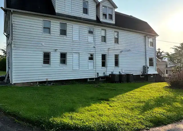 Property at 29 Cliff St Unit 2, Pittston, PA, 18640, 3 beds, 1 bath, [object Object]